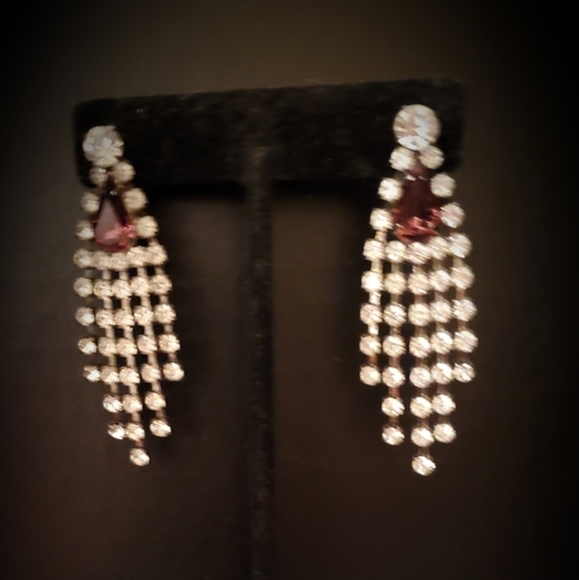 Vintage purple and diamond like dangle earrings - Picture 6 of 6